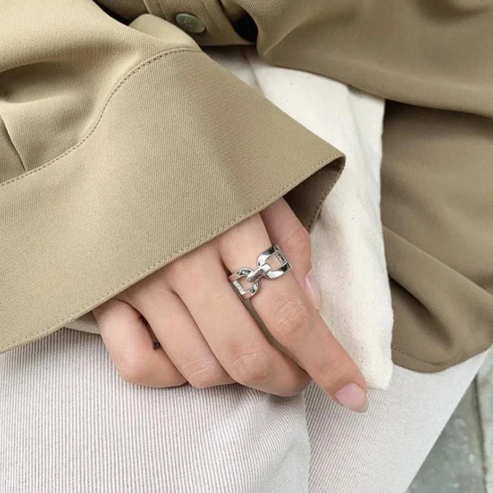 Minimalist 925 Sterling Silver Knot Buckle Ring